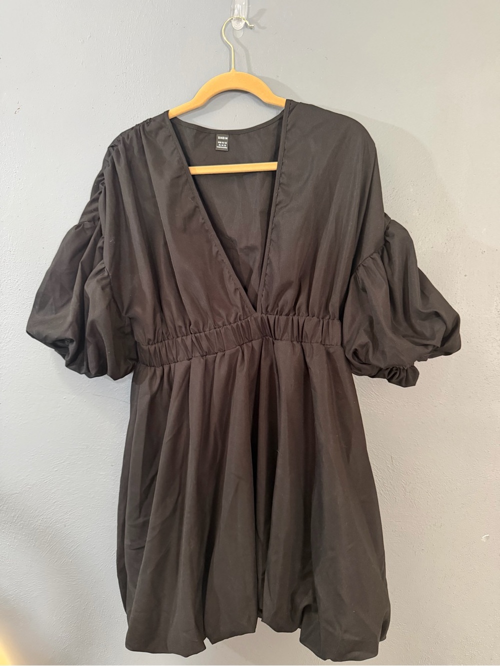 SHEIN Black V-Neck Puff-Sleeve Mini Dress